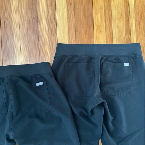 bundle figs scrub pants - Picture 4 of 7